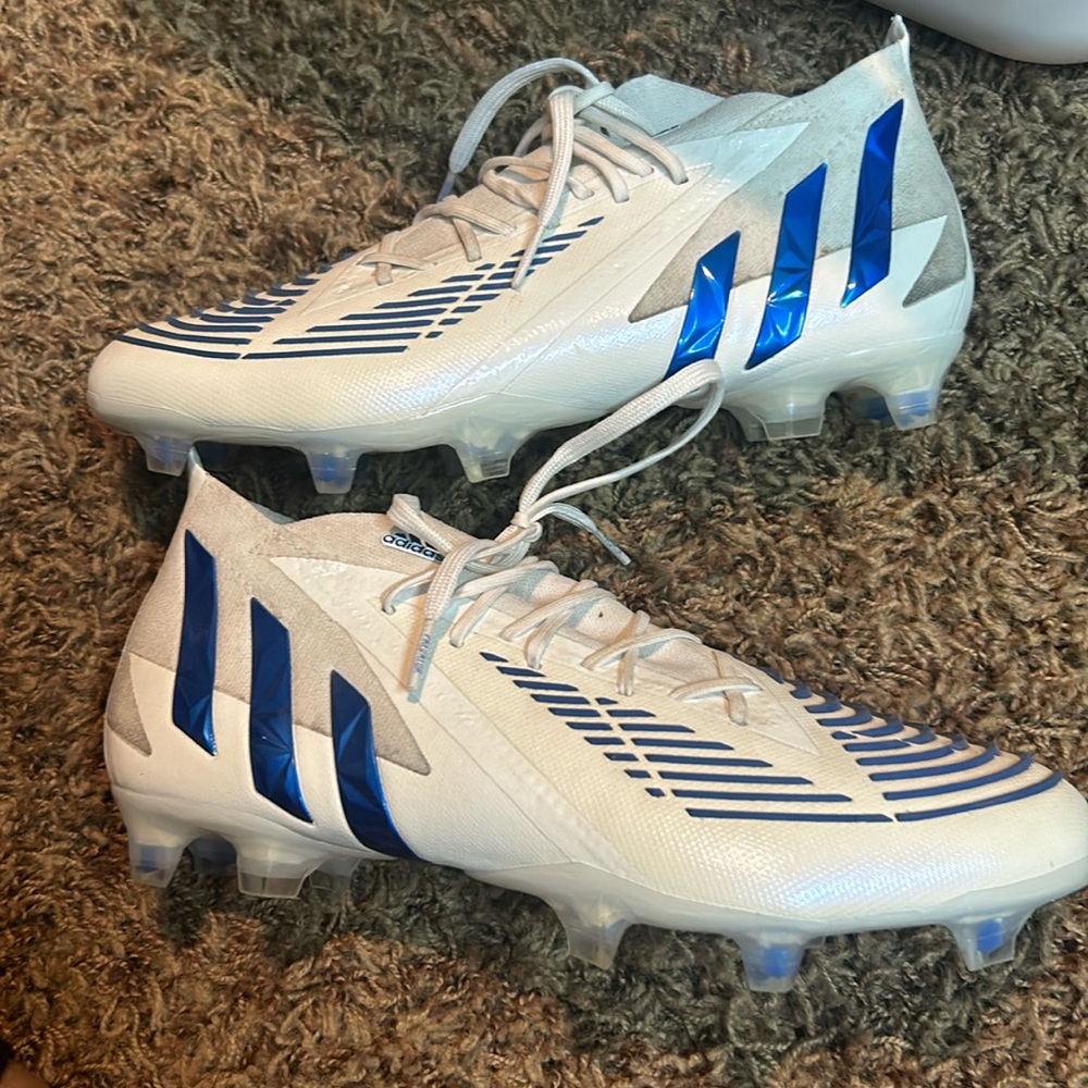 Soccer cleats - predator - have been worn a couple times